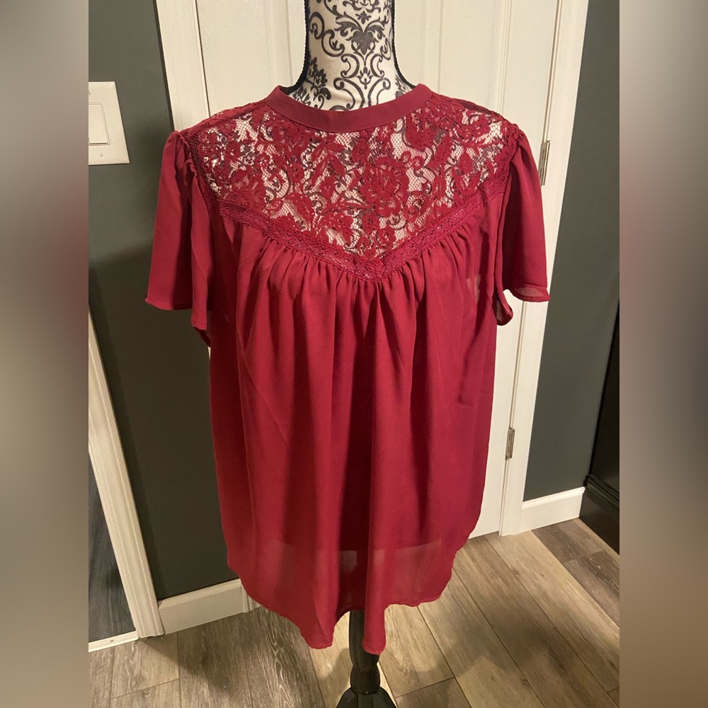 Torrid Georgette Lace Flutter Sleeve Burgundy Top 2X NWT